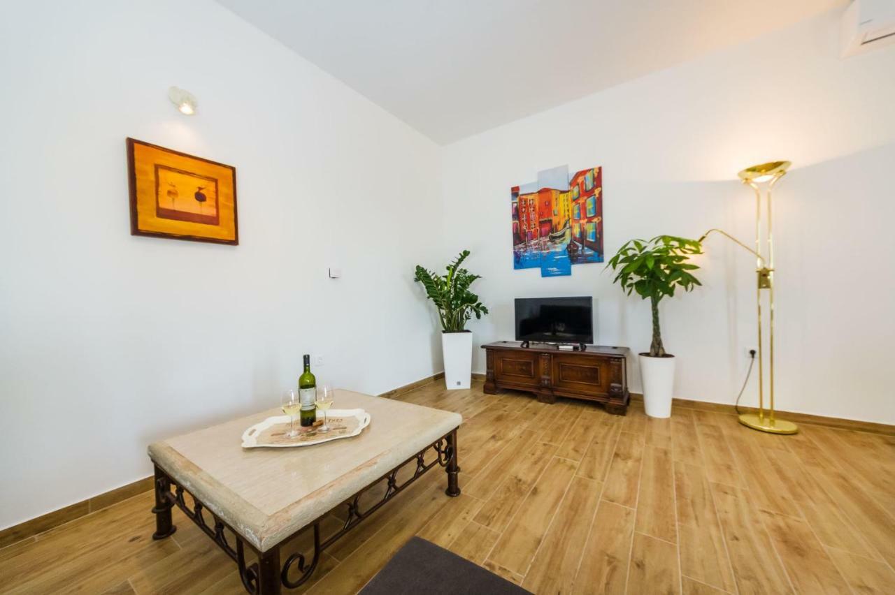 Apartment Alex Zadar Bagian luar foto